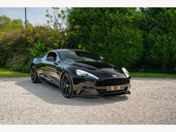 Aston Martin VANQUISH 6.0 V12 Carbon Edition Black T-TronIII Euro 6 2dr