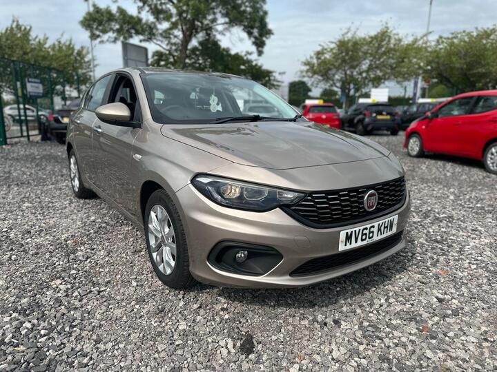Fiat Tipo 1.4 MPI Easy Plus Euro 6 5dr