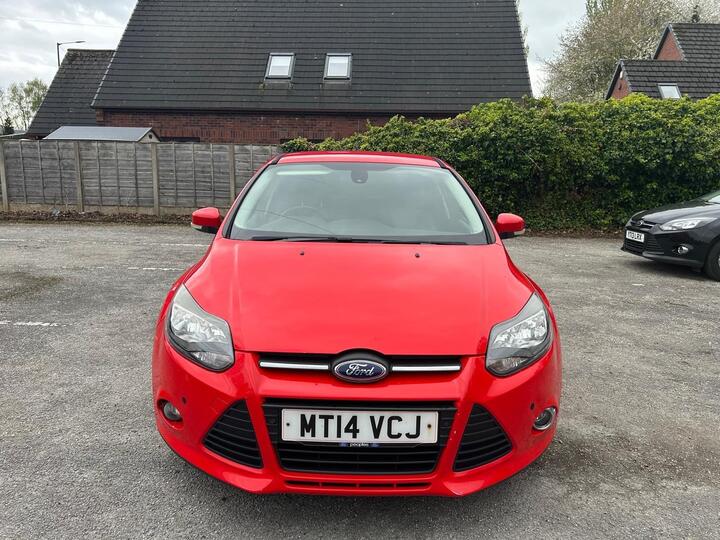 Ford Focus 1.0T EcoBoost Zetec Euro 5 (s/s) 5dr
