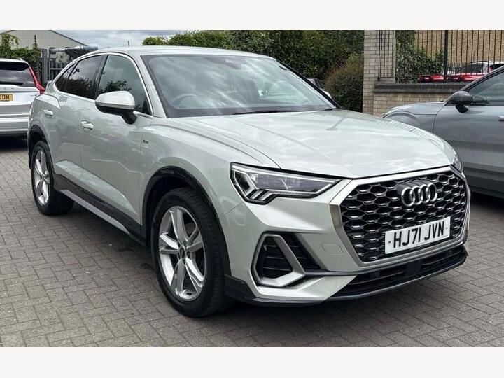 Audi Q3 1.5 TFSI CoD 35 S Line Sportback Euro 6 (s/s) 5dr