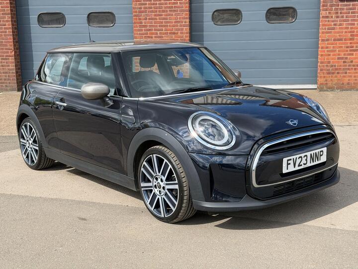 MINI Hatch 1.5 Cooper Exclusive Steptronic Euro 6 (s/s) 3dr