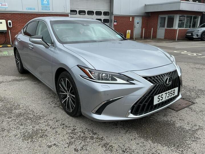 Lexus ES 2.5 300h Premium Edition E-CVT Euro 6 (s/s) 4dr
