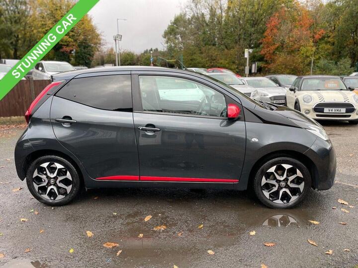 Toyota AYGO 1.0 VVT-i X-trend Euro 6 5dr (Safety Sense) Toyota AYGO 1.0 VVT-i X-trend Euro 6 5dr (Safety Sense)