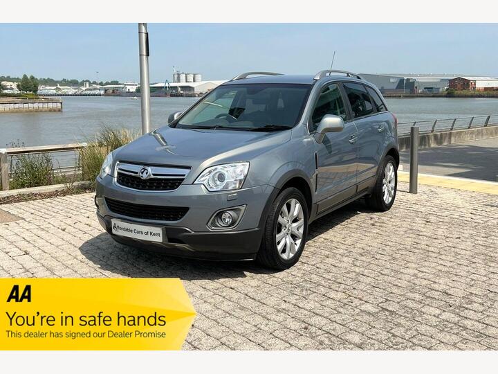 Vauxhall Antara 2.2 CDTi SE Auto 4WD Euro 5 5dr (SNav) Vauxhall Antara 2.2 CDTi SE Auto 4WD Euro 5 5dr (SNav)