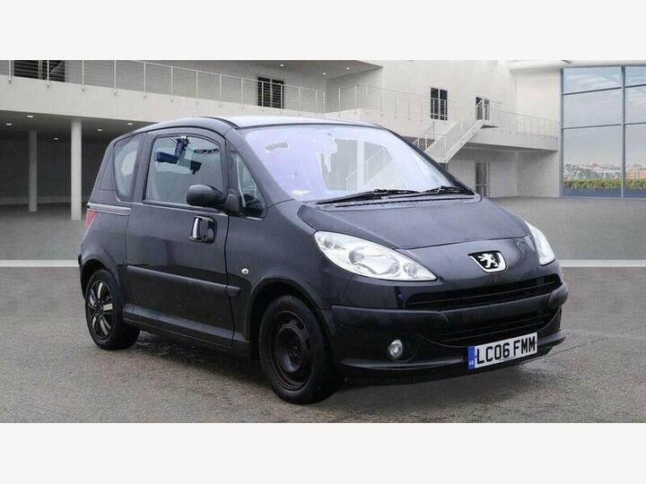 Peugeot 1007 1.4 8v Dolce 3dr Peugeot 1007 1.4 8v Dolce 3dr