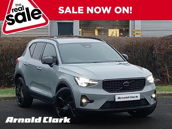 Volvo XC40 2.0 B3 MHEV Plus Black Edition DCT Auto Euro 6 (s/s) 5dr