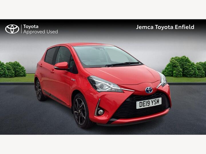 Toyota Yaris 1.5 VVT-h Design E-CVT Euro 6 (s/s) 5dr