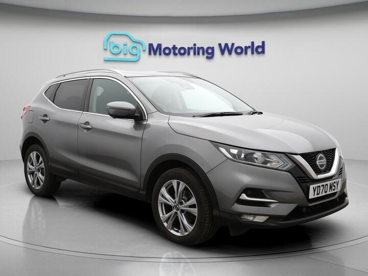 Nissan Qashqai 1.3 DIG-T N-Connecta Euro 6 (s/s) 5dr