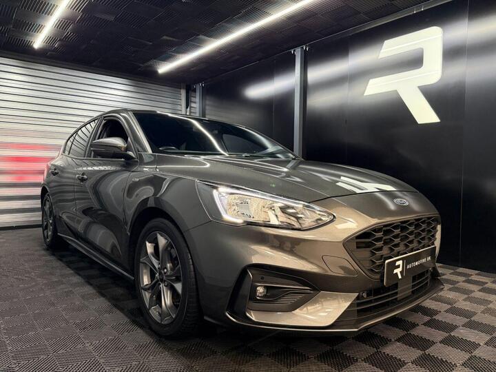 Ford FOCUS 1.0T EcoBoost ST-Line Euro 6 (s/s) 5dr