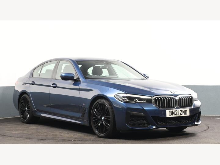 BMW 5 Series 3.0 530d MHT M Sport Steptronic XDrive Euro 6 (s/s) 4dr BMW 5 Series 3.0 530d MHT M Sport Steptronic XDrive Euro 6 (s/s) 4dr