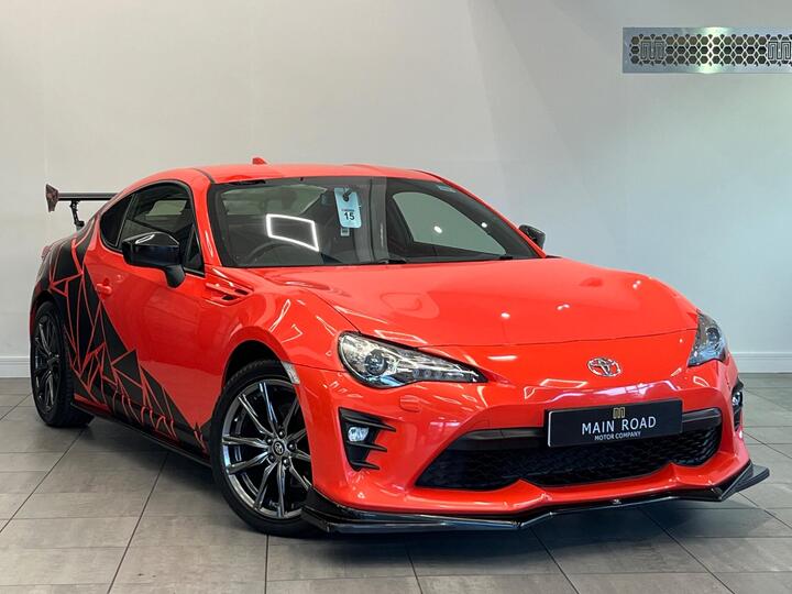 Toyota GT86 2.0 Boxer D-4S Club Series Orange Edition Euro 6 2dr