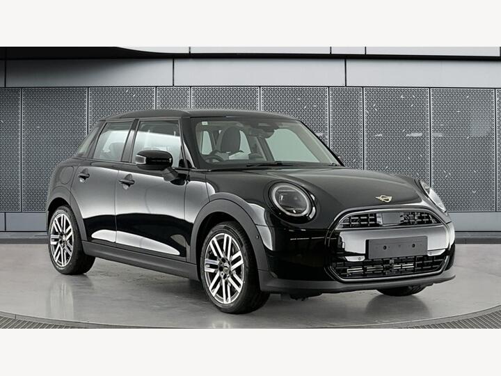 MINI Cooper 1.5C Classic Steptronic Euro 6 (s/s) 5dr