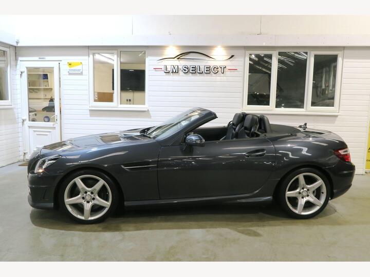 Mercedes-Benz SLK 1.8 SLK200 BlueEfficiency AMG Sport G-Tronic+ Euro 5 (s/s) 2dr Mercedes-Benz SLK 1.8 SLK200 BlueEfficiency AMG Sport G-Tronic+ Euro 5 (s/s) 2dr
