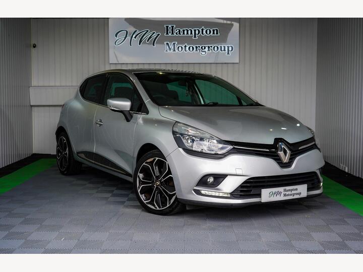 Renault Clio 0.9 TCe Iconic Euro 6 (s/s) 5dr Renault Clio 0.9 TCe Iconic Euro 6 (s/s) 5dr