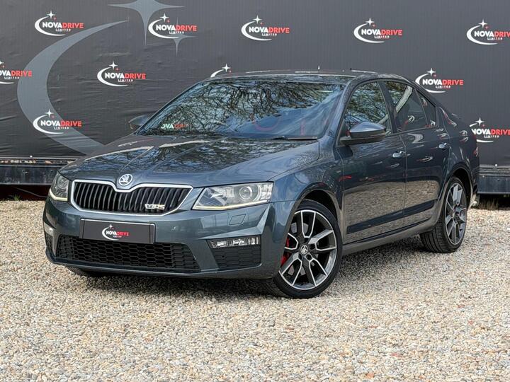 Skoda Octavia 2.0 TDI VRS Euro 5 (s/s) 5dr Skoda Octavia 2.0 TDI VRS Euro 5 (s/s) 5dr
