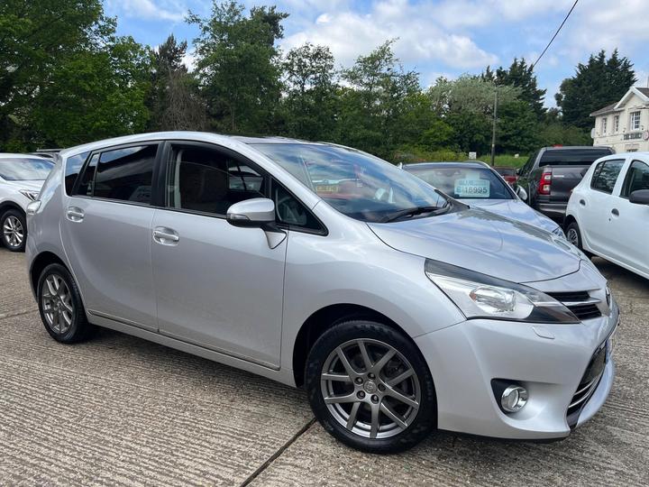 Toyota Verso 2.0 D-4D Excel Euro 5 5dr