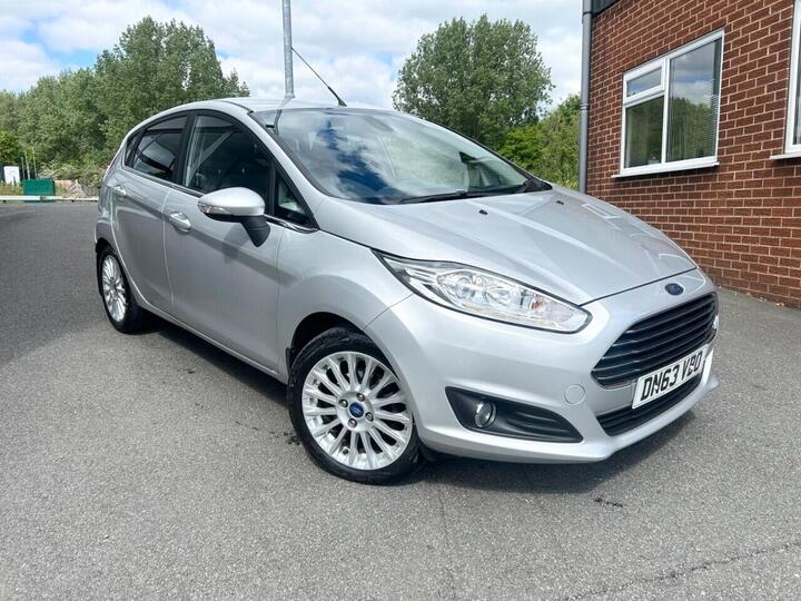 Ford FIESTA 1.0T EcoBoost Titanium Euro 5 (s/s) 5dr
