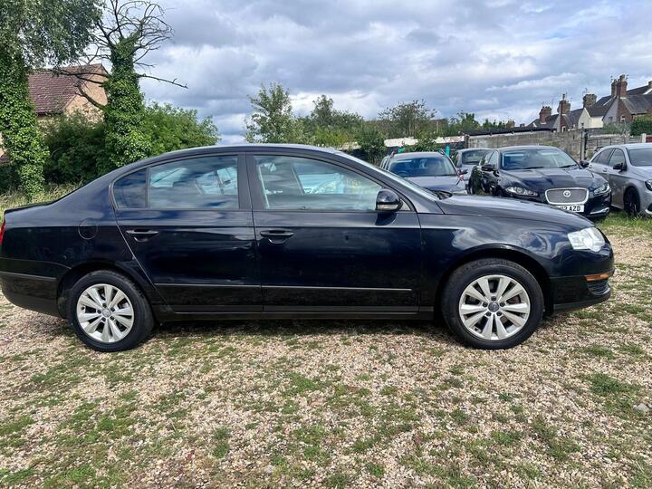 Volkswagen Passat 1.6 FSI S Euro 4 4dr