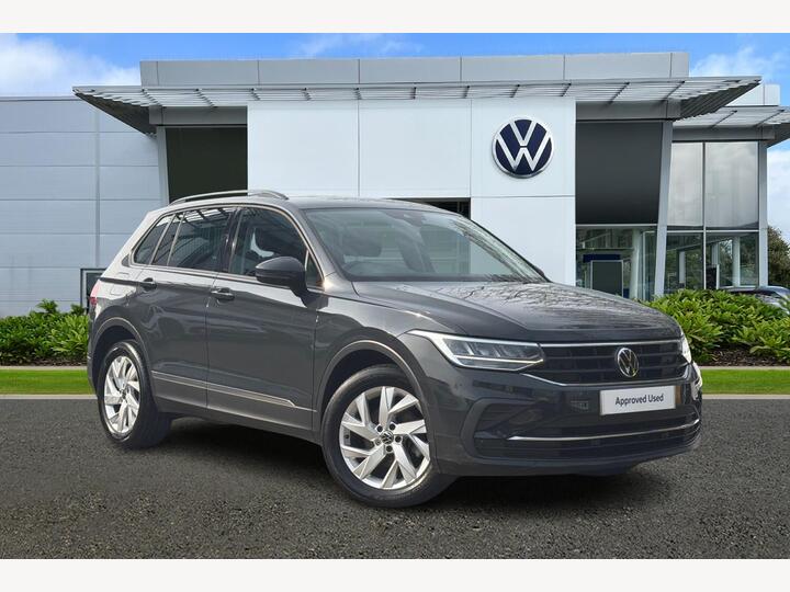 Volkswagen Tiguan 1.5 TSI Life DSG Euro 6 (s/s) 5dr