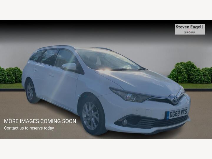 Toyota Auris 1.8 VVT-h Icon Tech Touring Sports CVT Euro 6 (s/s) 5dr Toyota Auris 1.8 VVT-h Icon Tech Touring Sports CVT Euro 6 (s/s) 5dr