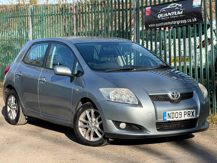 Toyota Auris 1.33 VVT-i TR (s/s) 5dr