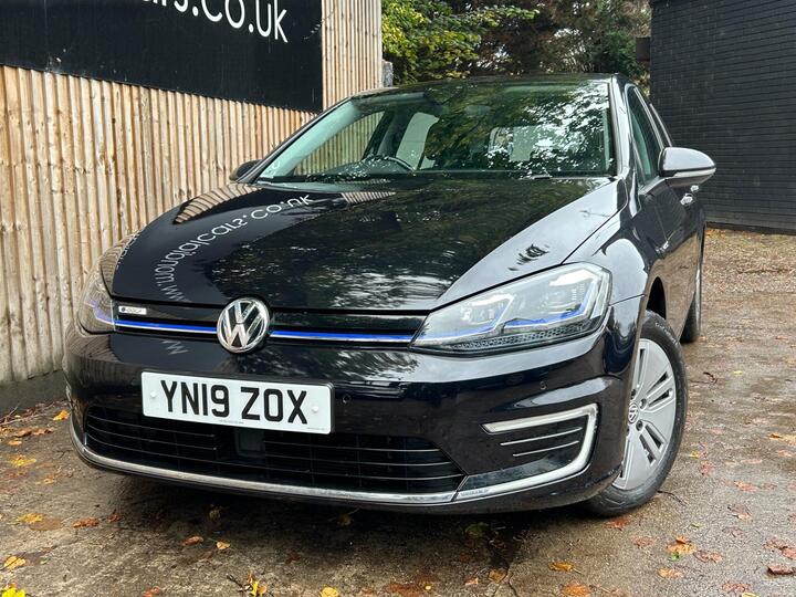 Volkswagen E-Golf 35.8kWh E-Golf Auto 5dr Volkswagen E-Golf 35.8kWh E-Golf Auto 5dr