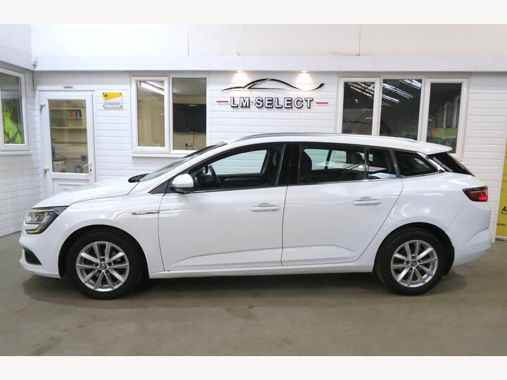 Renault Megane 1.5 DCi Dynamique Nav Sport Tourer Euro 6 (s/s) 5dr Renault Megane 1.5 DCi Dynamique Nav Sport Tourer Euro 6 (s/s) 5dr