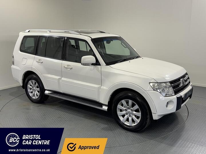 Mitsubishi Shogun 3.2 DI-DC Elegance Auto 4WD Euro 5 5dr LWB Mitsubishi Shogun 3.2 DI-DC Elegance Auto 4WD Euro 5 5dr LWB