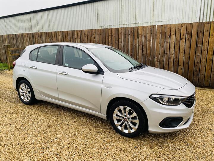 Fiat Tipo 1.4 MPI Easy Plus Euro 6 5dr