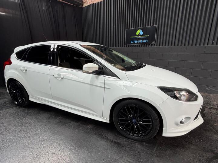 Ford Focus 1.0T EcoBoost Zetec S Euro 5 (s/s) 5dr