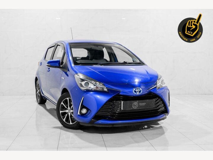 Toyota YARIS 1.5 VVT-h Icon Tech E-CVT Euro 6 (s/s) 5dr Toyota YARIS 1.5 VVT-h Icon Tech E-CVT Euro 6 (s/s) 5dr