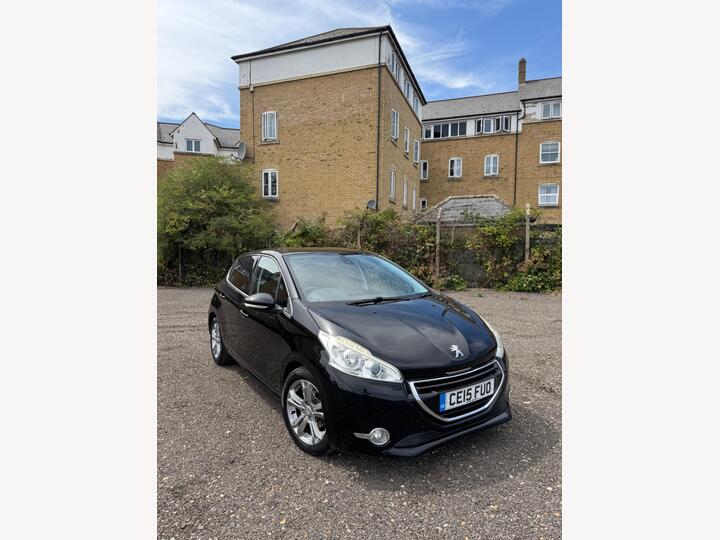 Peugeot 208 1.6 E-HDi Allure Euro 5 (s/s) 5dr
