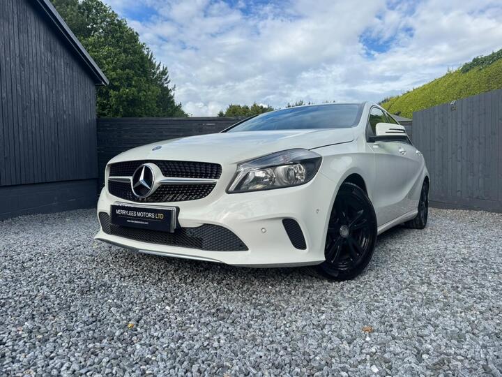 Mercedes-Benz A Class 1.5 A180d SE (Executive) Euro 6 (s/s) 5dr