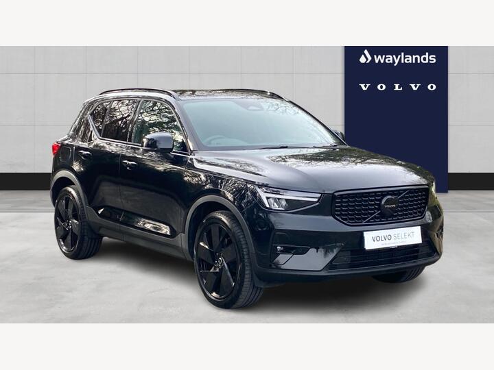 Volvo XC40 2.0 B4 MHEV Plus Black Edition DCT Auto Euro 6 (s/s) 5dr