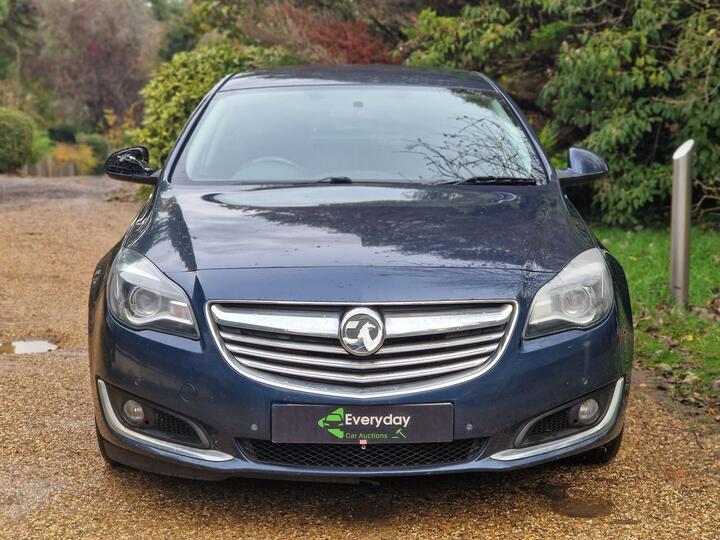 Vauxhall Insignia 2.0 CDTi EcoFLEX SRi Nav Euro 5 (s/s) 5dr Vauxhall Insignia 2.0 CDTi EcoFLEX SRi Nav Euro 5 (s/s) 5dr