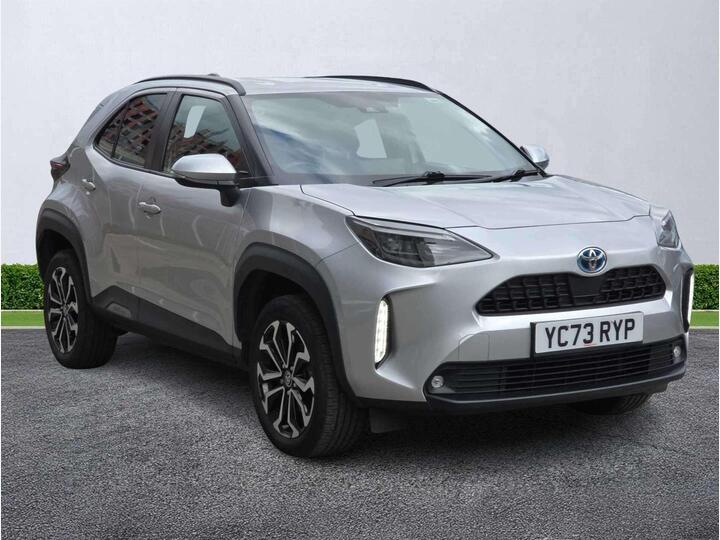 Toyota YARIS CROSS 1.5 VVT-h Design E-CVT Euro 6 (s/s) 5dr Toyota YARIS CROSS 1.5 VVT-h Design E-CVT Euro 6 (s/s) 5dr