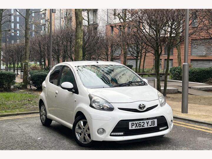 Toyota AYGO 1.0 VVT-i Fire Euro 5 5dr