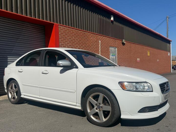 Volvo S40 1.6D DRIVe R-Design Euro 4 4dr