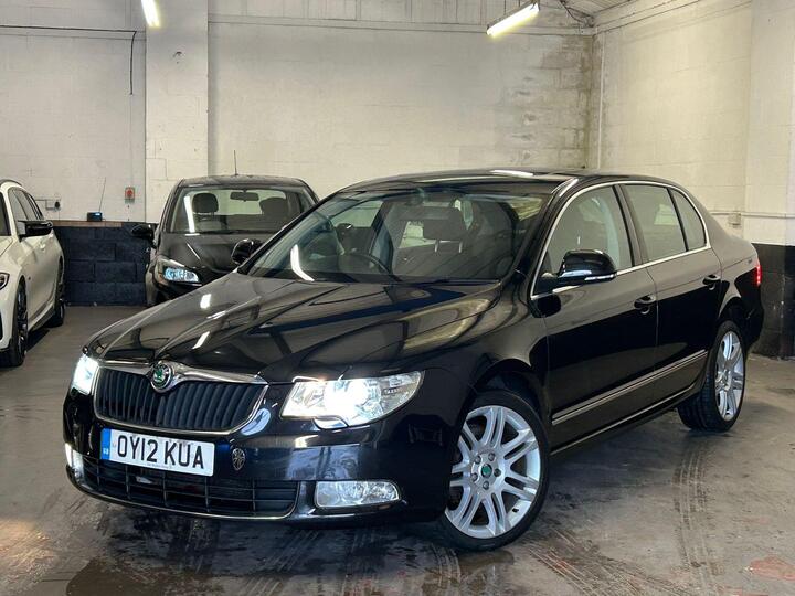 Skoda Superb 2.0 TDI Elegance Euro 5 5dr