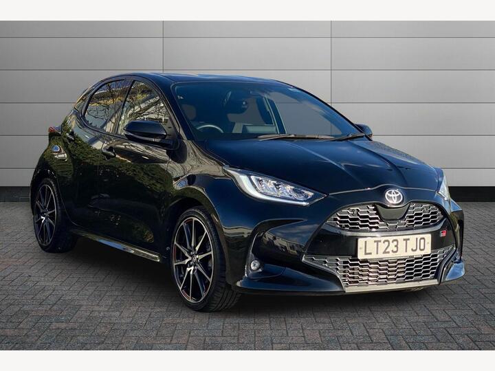 Toyota Yaris 1.5 VVT-h GR SPORT E-CVT Euro 6 (s/s) 5dr
