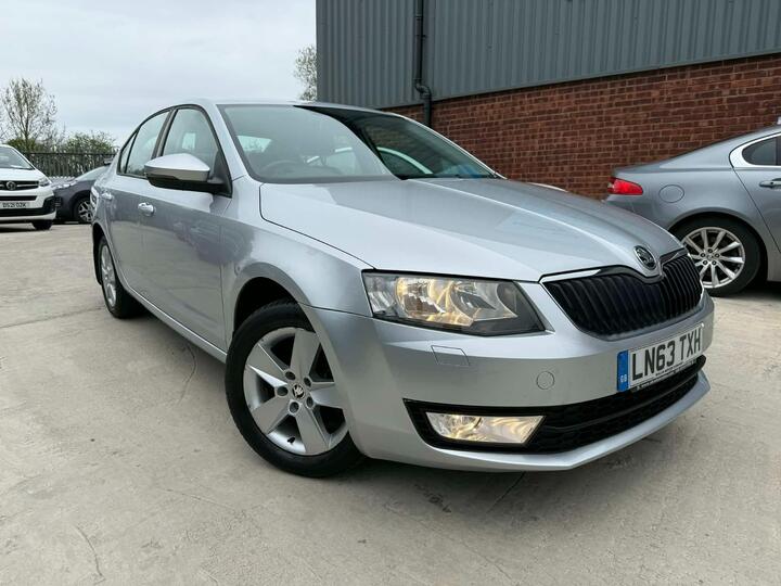 Skoda Octavia 1.6 TDI SE Euro 5 (s/s) 5dr