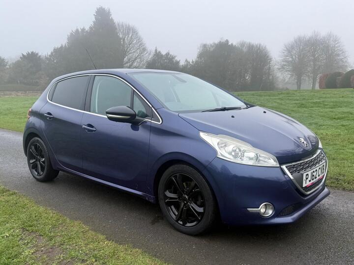 Peugeot 208 1.6 E-HDi Allure Euro 5 (s/s) 5dr