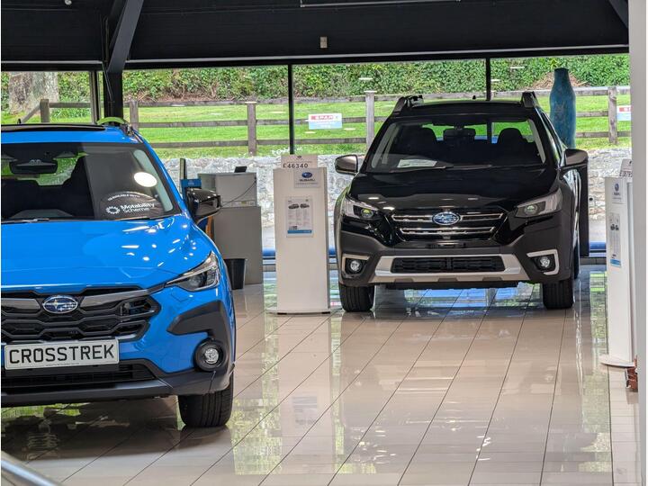 Subaru Outback 2.5i Touring Lineartronic 4WD Euro 6 (s/s) 5dr