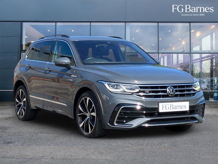 Volkswagen Tiguan 1.5 TSI R-Line DSG Euro 6 (s/s) 5dr Volkswagen Tiguan 1.5 TSI R-Line DSG Euro 6 (s/s) 5dr
