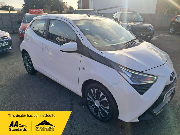 Toyota Aygo 1.0 VVT-i X-play Euro 6 5dr