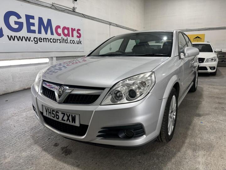Vauxhall VECTRA 1.8 VVT Exclusiv 5dr
