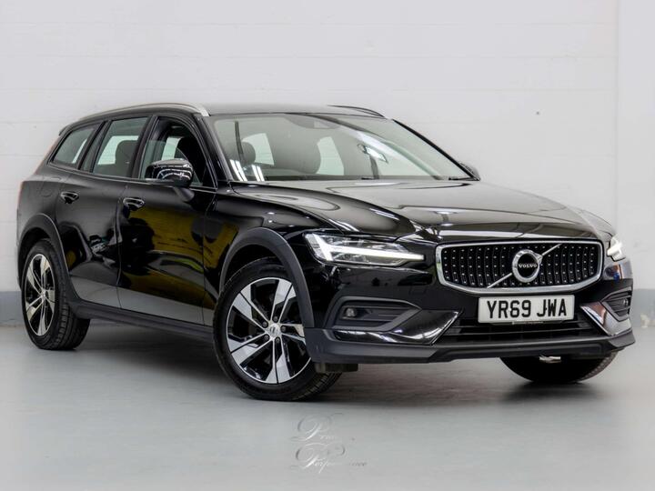 Volvo V60 2.0 D4 Plus Auto AWD Euro 6 (s/s) 5dr Volvo V60 2.0 D4 Plus Auto AWD Euro 6 (s/s) 5dr