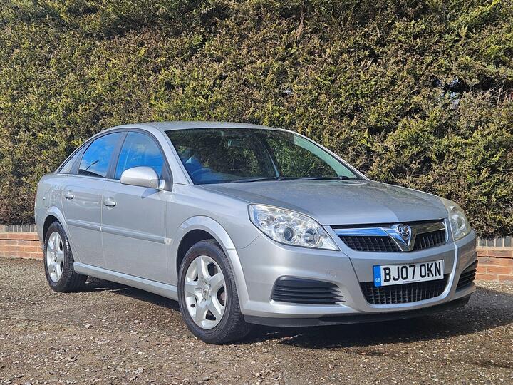 Vauxhall Vectra 1.8 VVT Exclusiv 5dr Vauxhall Vectra 1.8 VVT Exclusiv 5dr