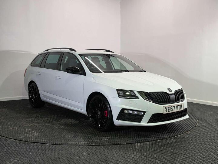 Skoda OCTAVIA 2.0 TDI VRS DSG Euro 6 (s/s) 5dr Skoda OCTAVIA 2.0 TDI VRS DSG Euro 6 (s/s) 5dr