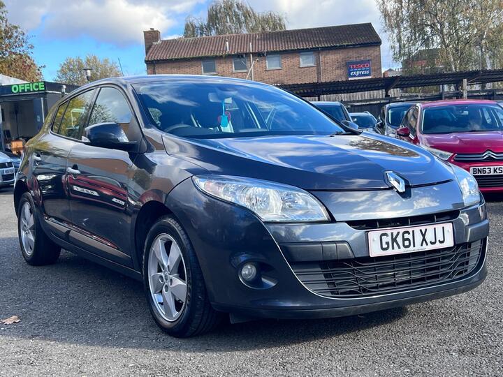 Renault Megane 1.6 16V Dynamique TomTom 3dr Renault Megane 1.6 16V Dynamique TomTom 3dr